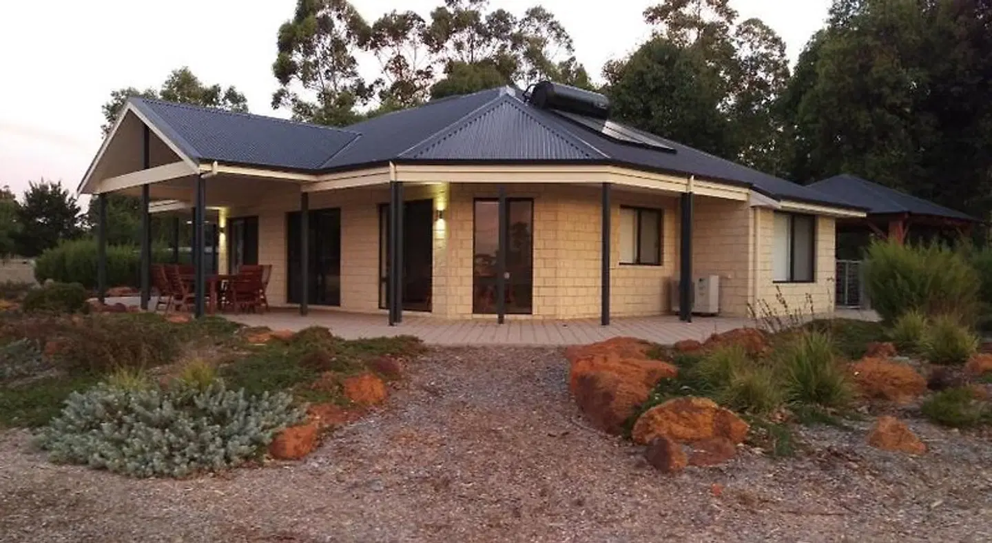 Redgate Forest Retreat EXTERIOR