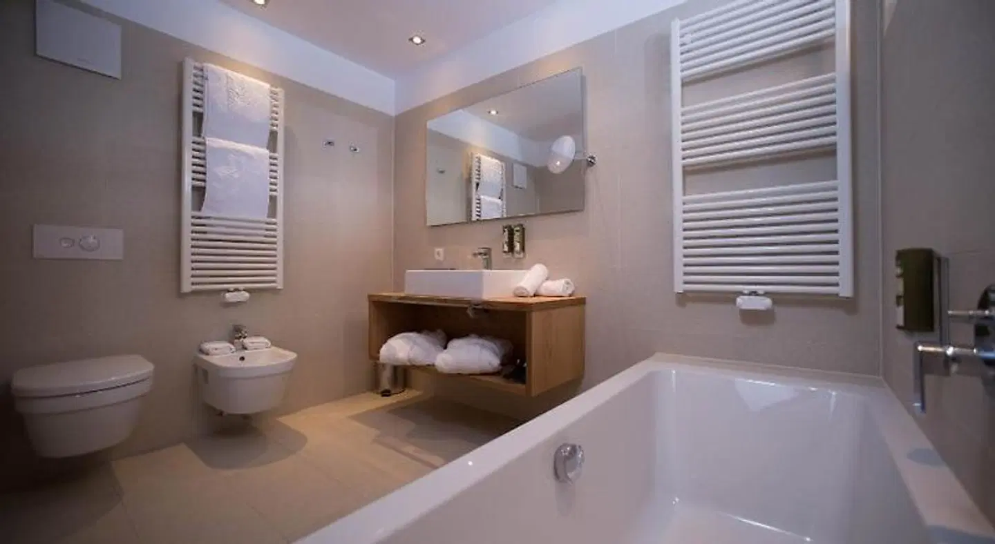 Sporthotel Floralpina Badezimmer