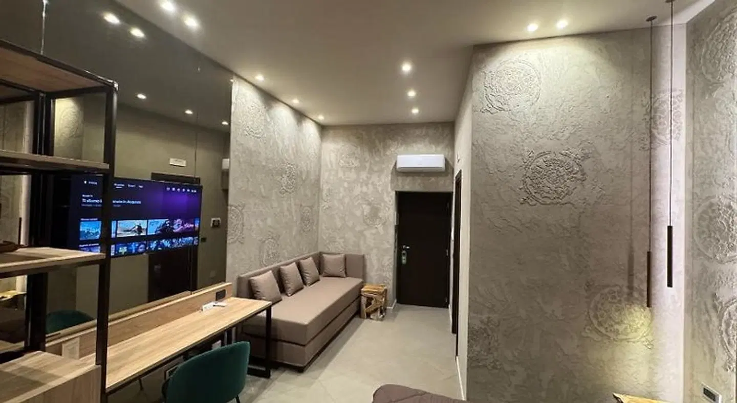 Tropicana Room and Breakfast HEALTH_BEAUTY