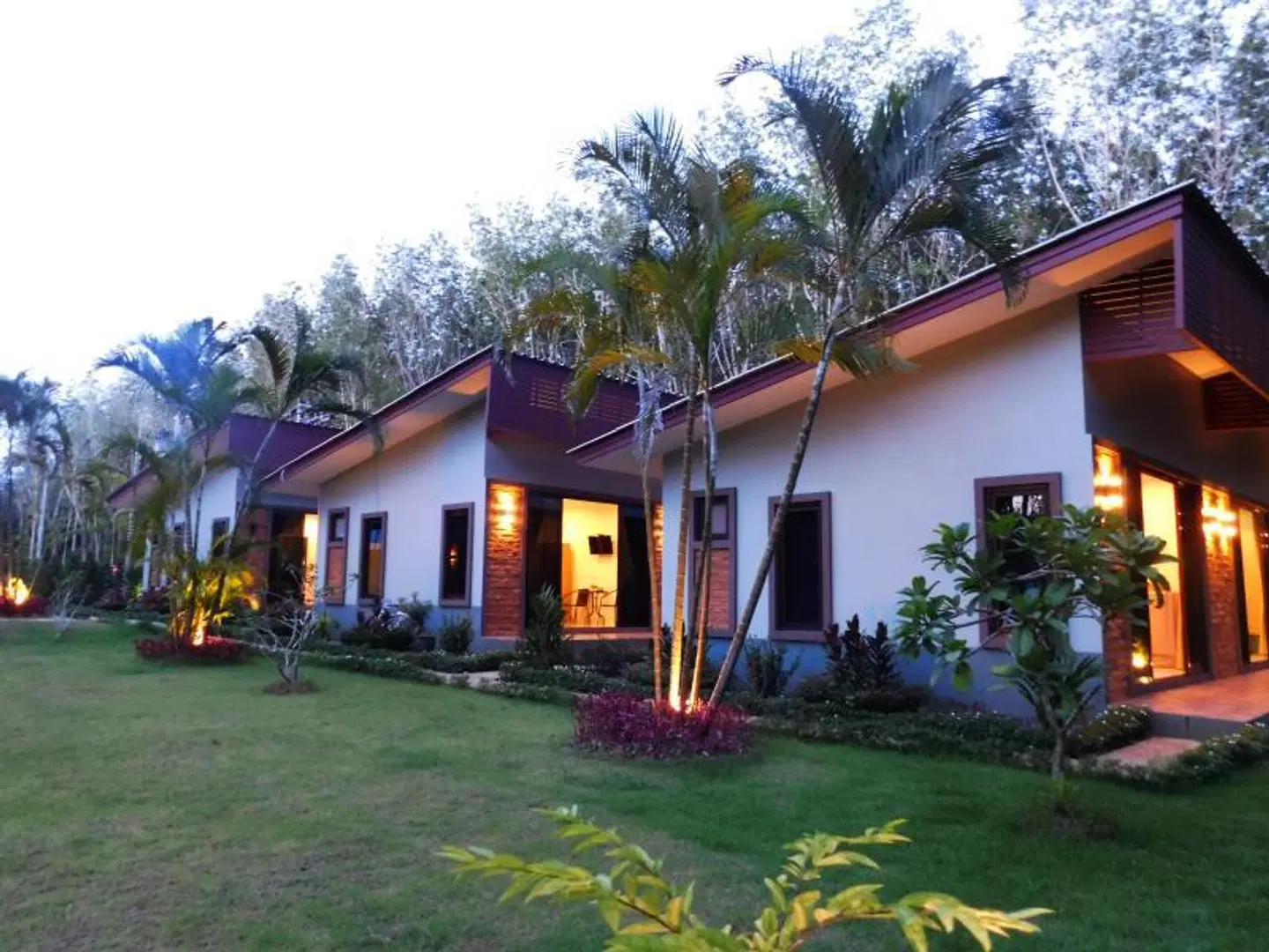 Phuket Sirinapha Resort EXTERIOR