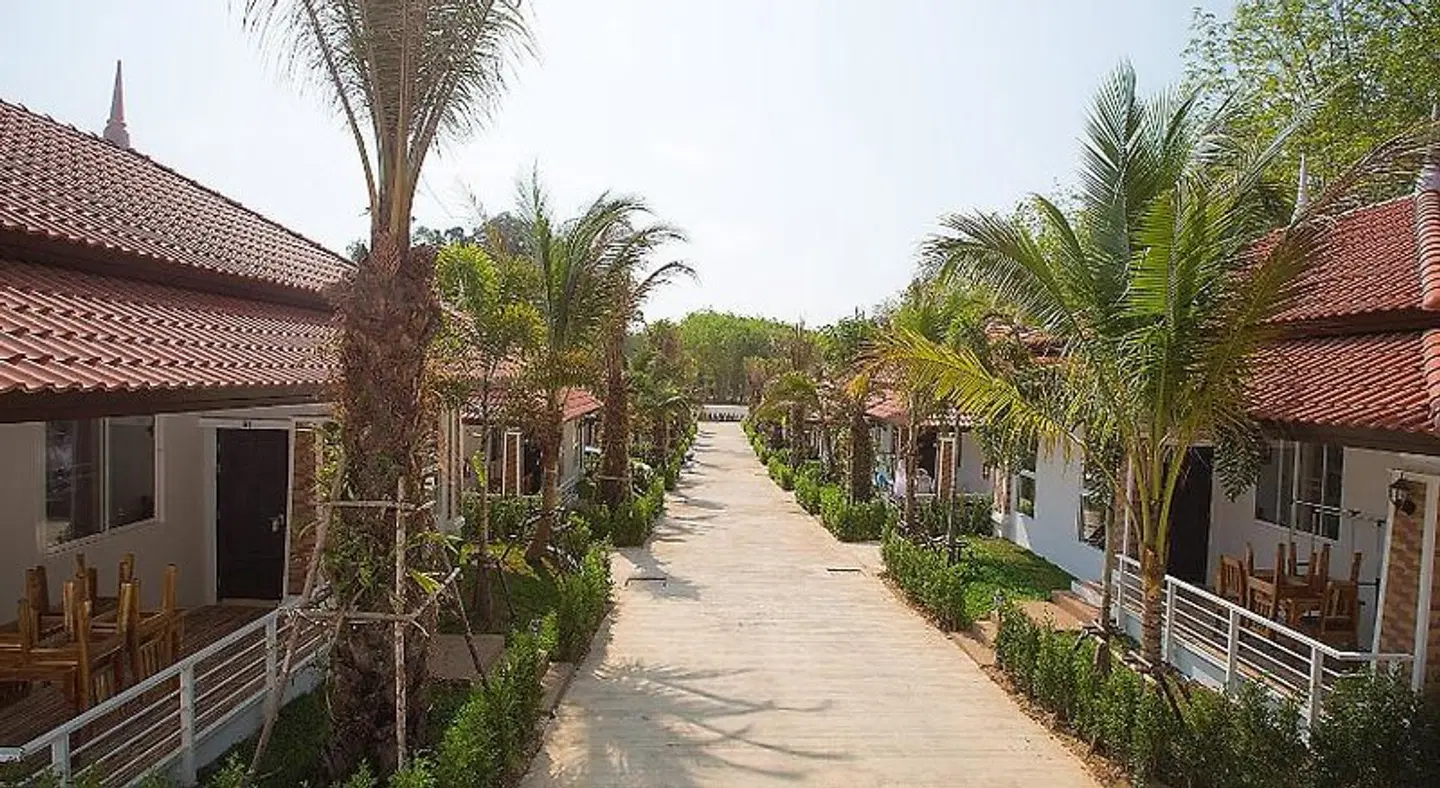 Lux Family Villas LANDSCAPE