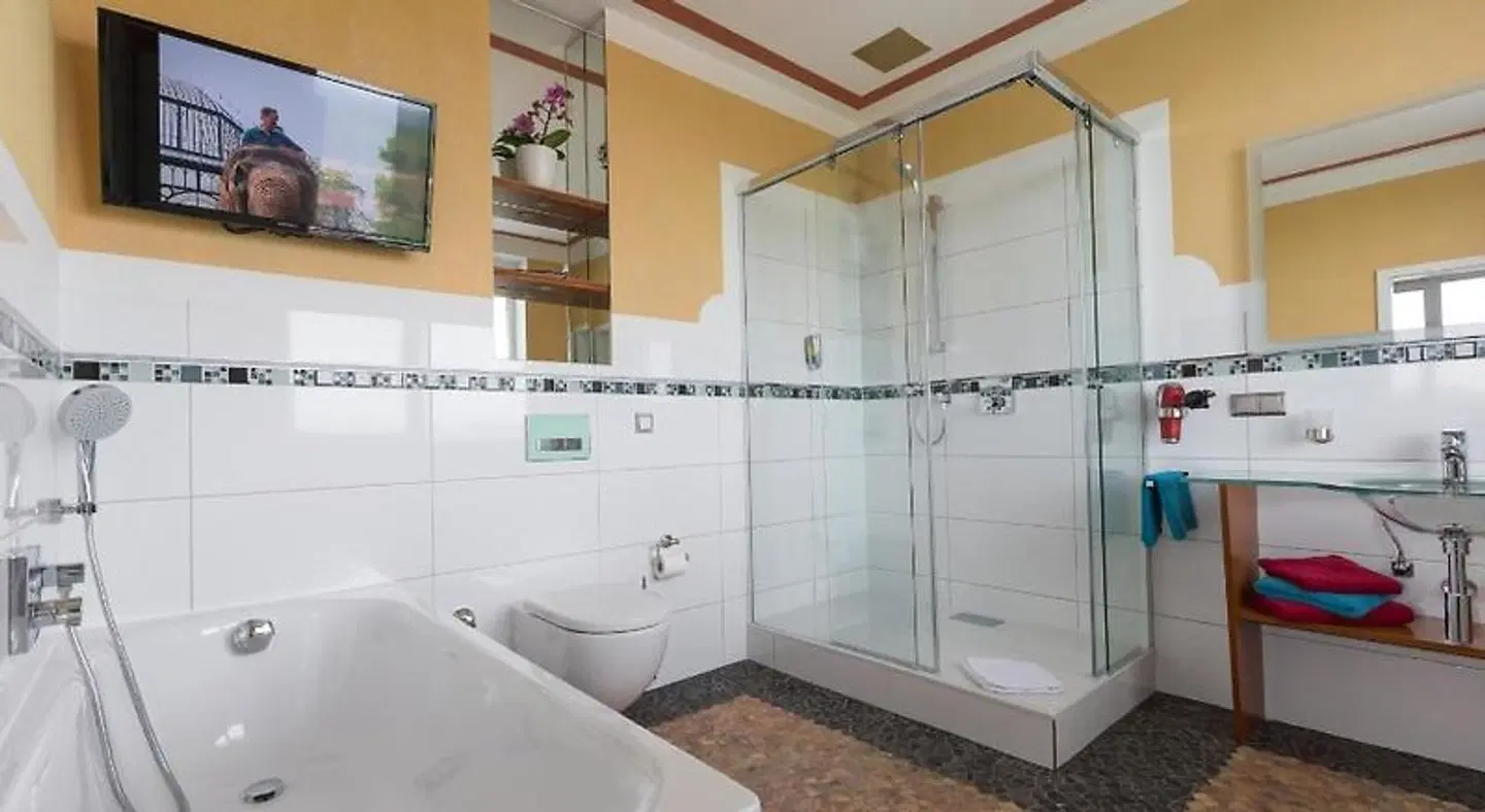 Hotel Weitblick Bielefeld Badezimmer