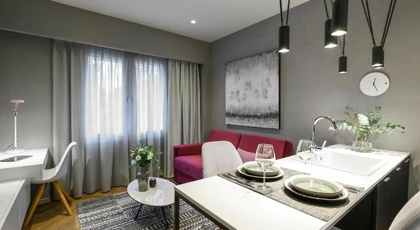 Olvios Luxury Suites Restaurant