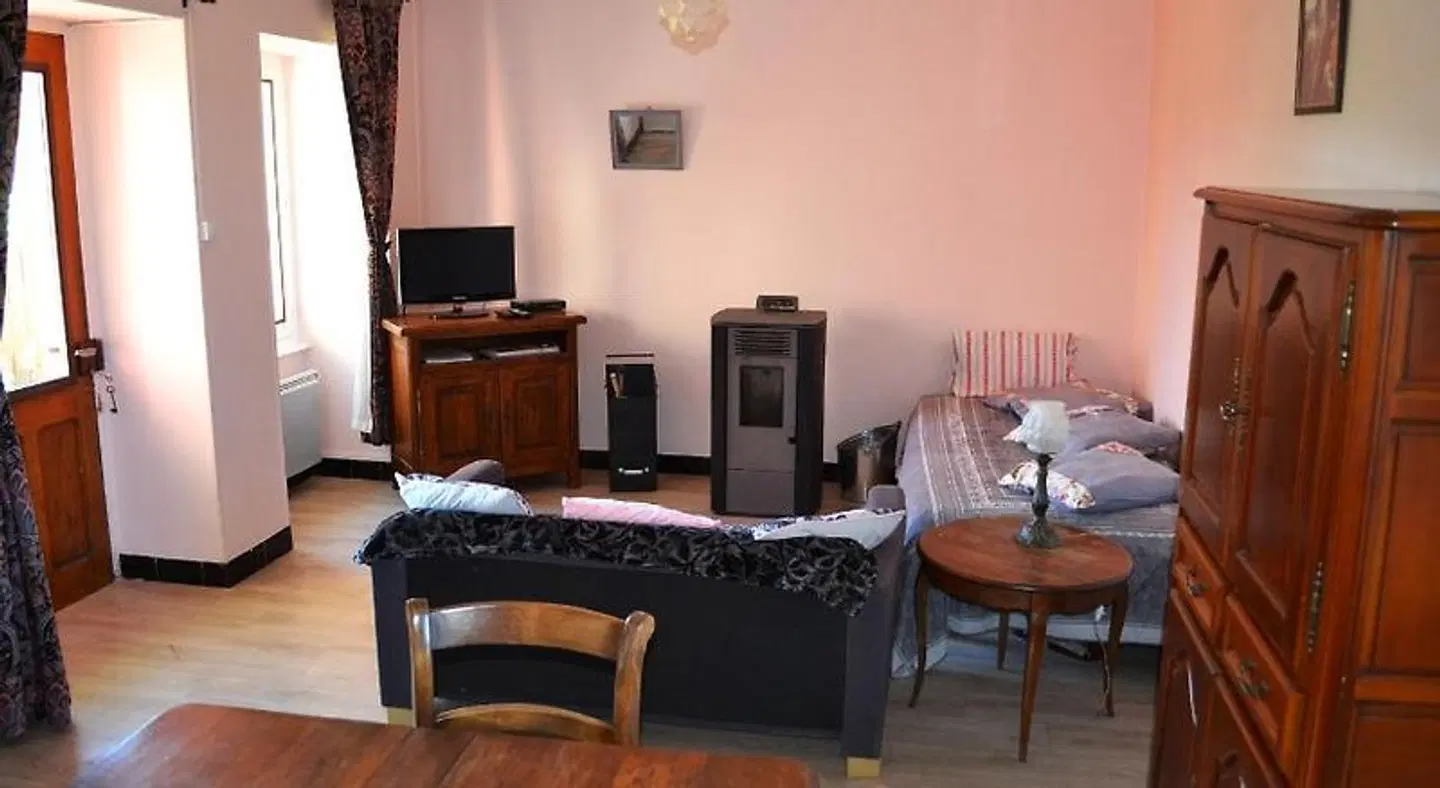 La Follye Mancey ROOM_EXAMPLE