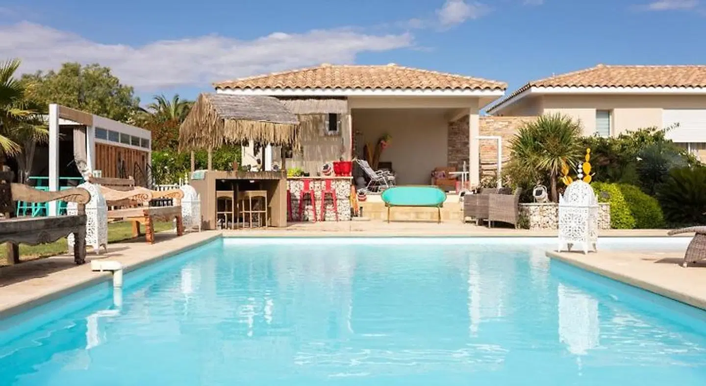 Escapades Lointaines Chambres d'hôtes B&B OUTDOOR_POOL