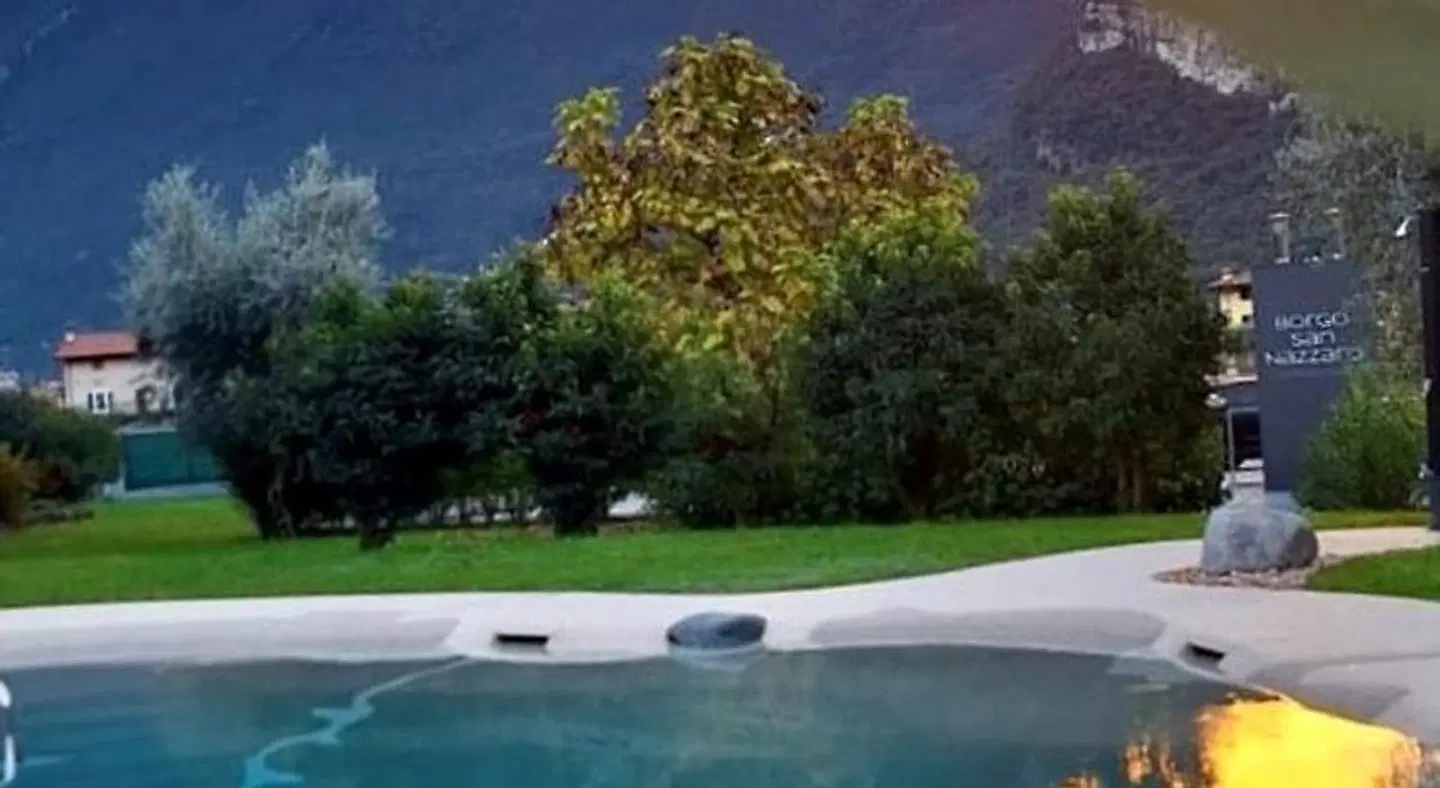 Borgo San Nazzaro OUTDOOR_POOL