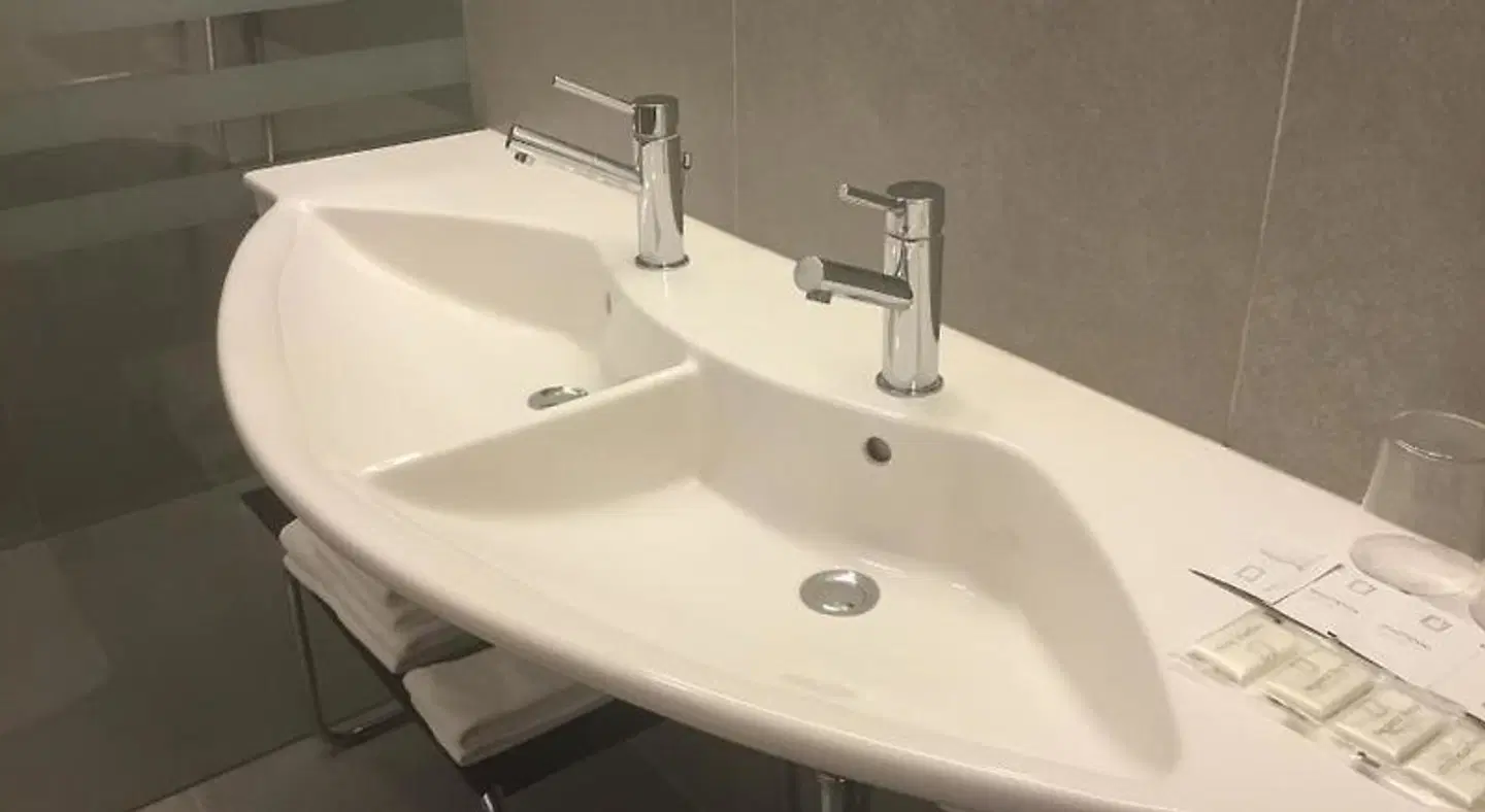 Hotel Adria Badezimmer