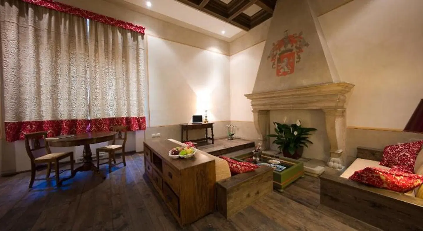 Palazzo Castiglioni Luxury Suites ROOM_EXAMPLE