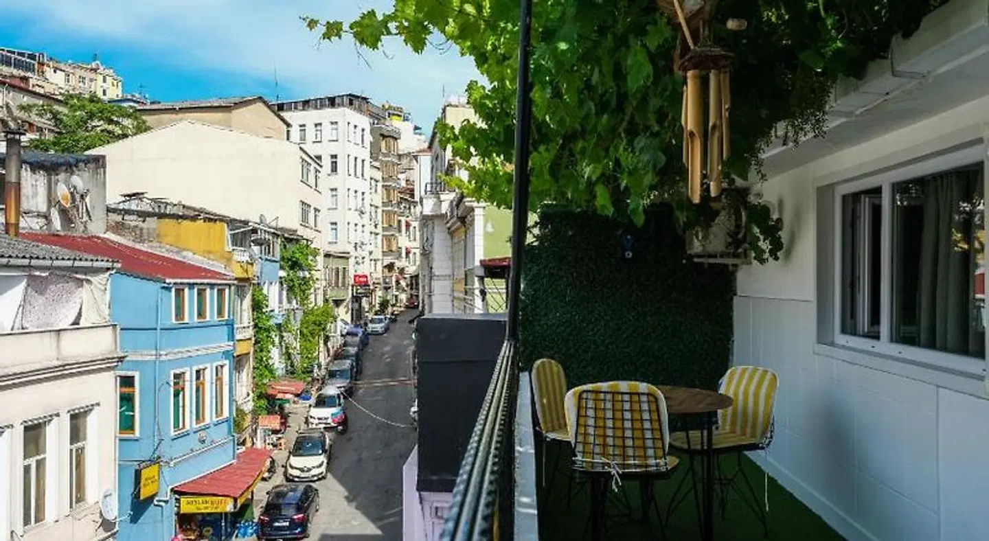 Neo Pera Suites Terrasse