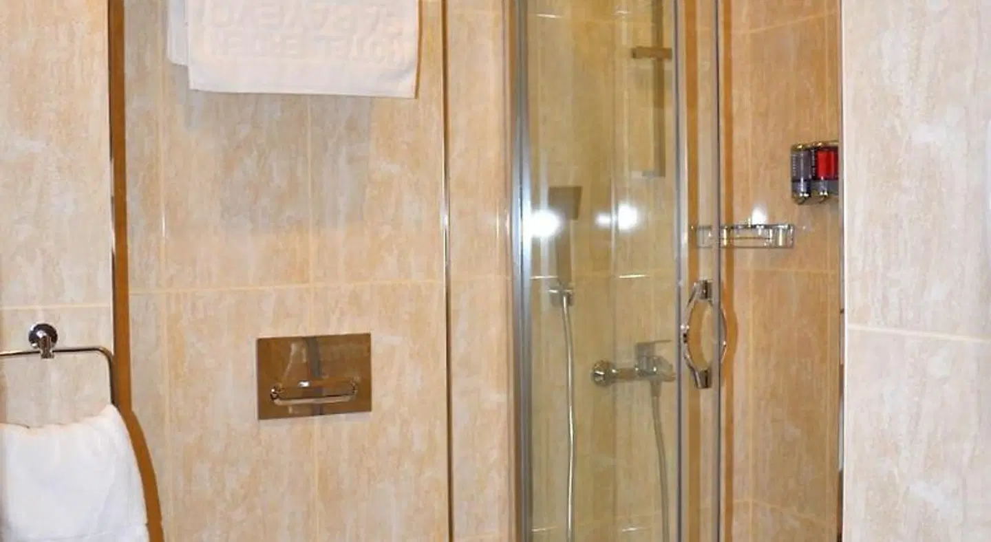 Erden Sarayevo Badezimmer