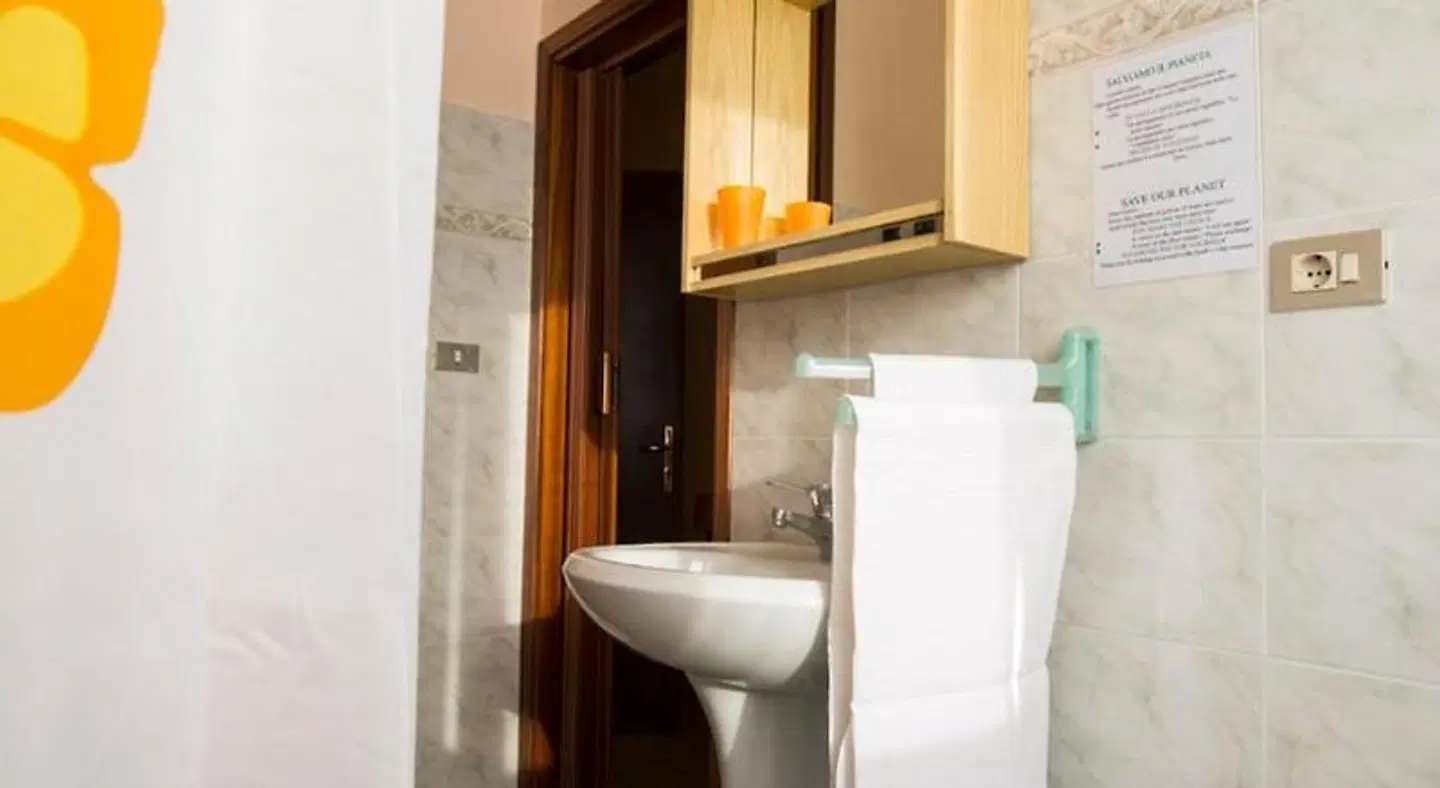 Hotel Buena Onda Badezimmer