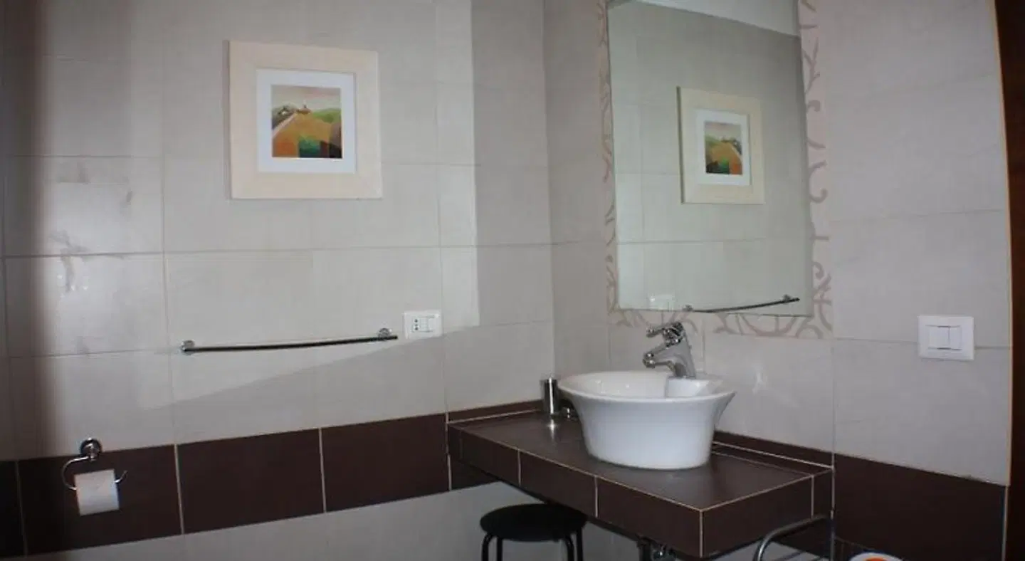 Vatican City Guest House Badezimmer