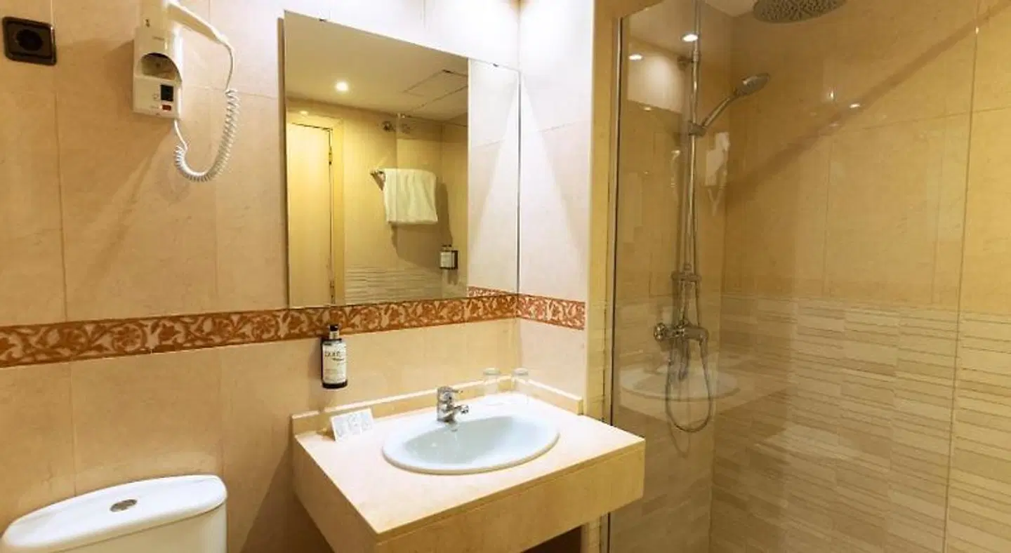 Sunotel Aston Badezimmer