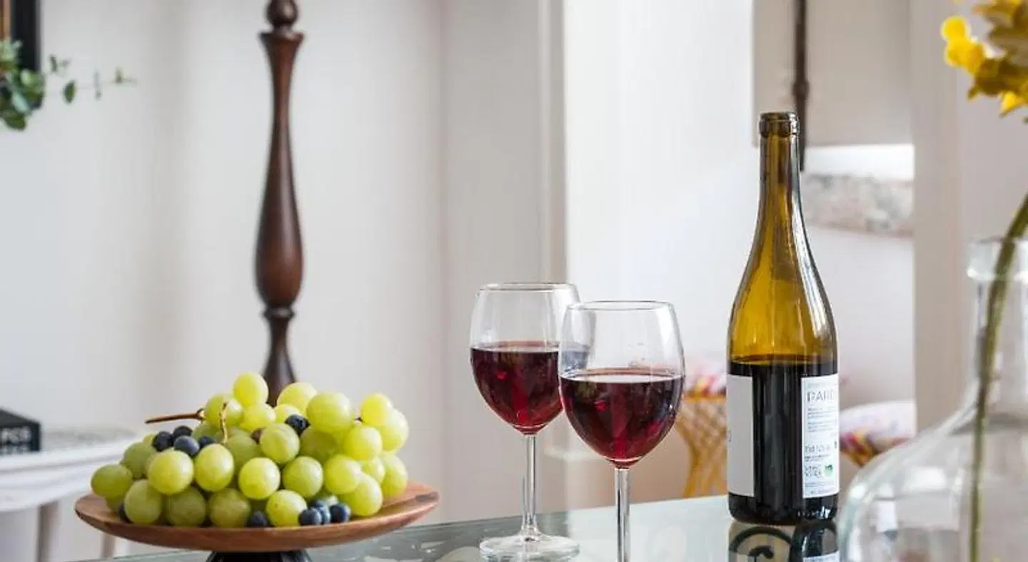 Alma Apartments | RentExperience Restaurant