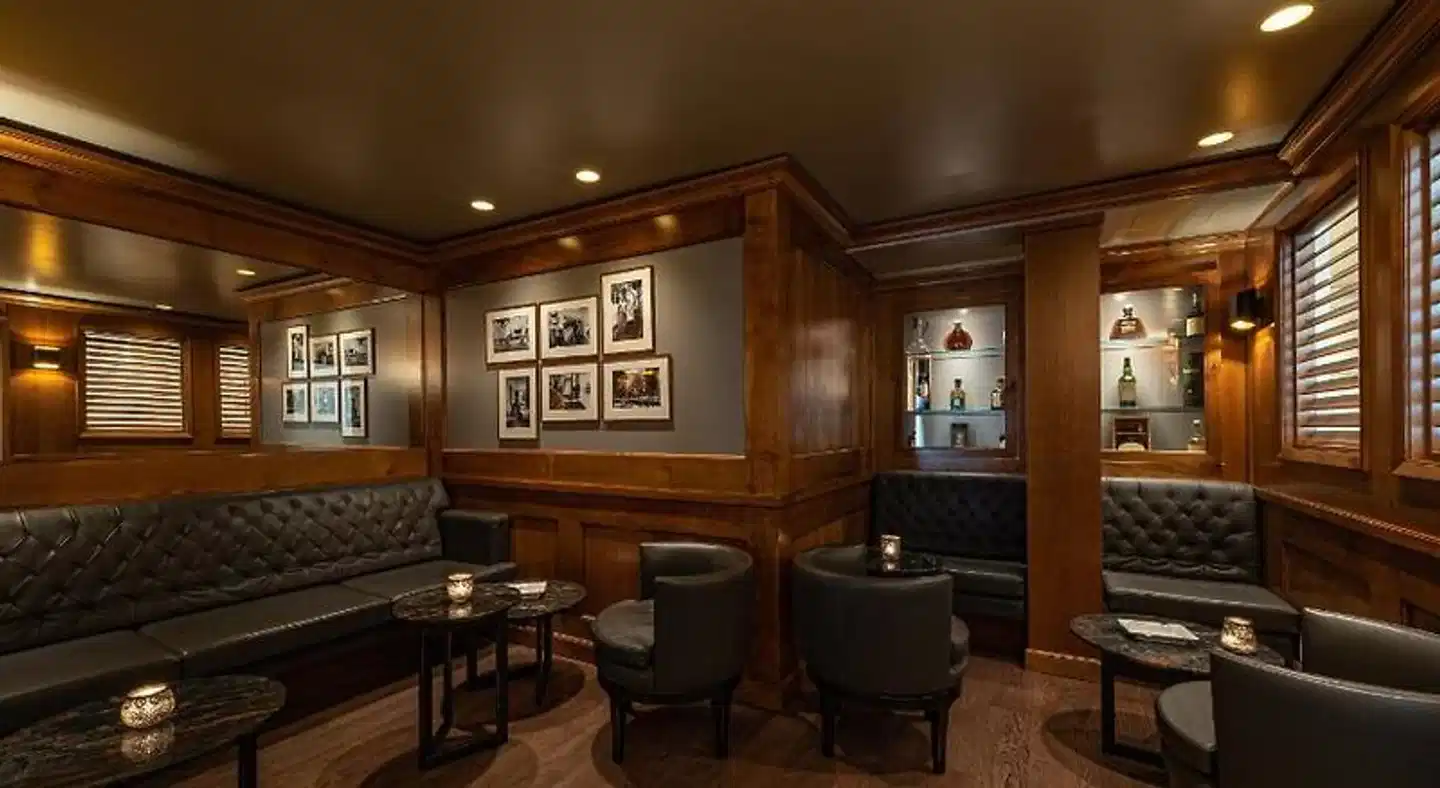 Colombi Bar