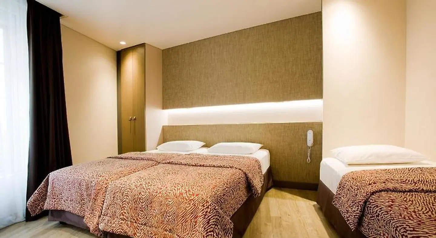Central Hotel Paris ROOM_EXAMPLE
