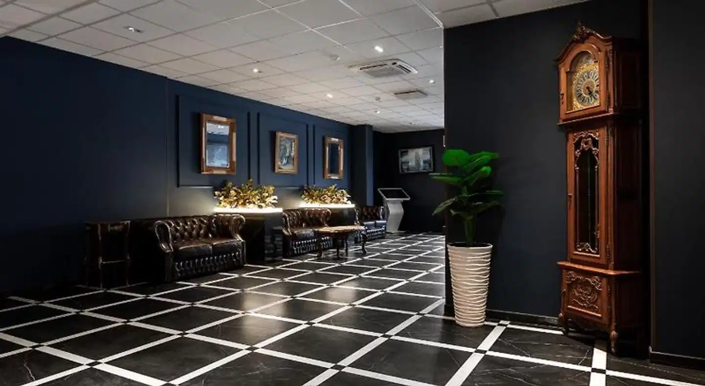 Adoryal Hotell Lobby