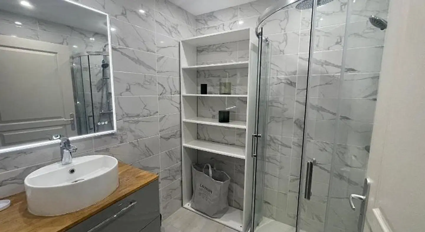 Suite Affaire Cannes Vieux-Port Badezimmer