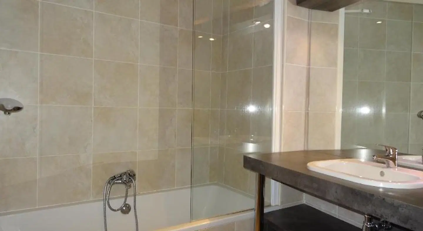 Suite Affaire Cannes Vieux-Port Badezimmer