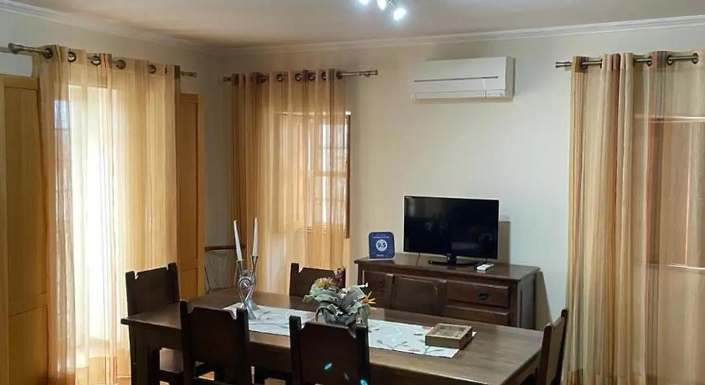 Cantinho da Estrela ROOM_EXAMPLE