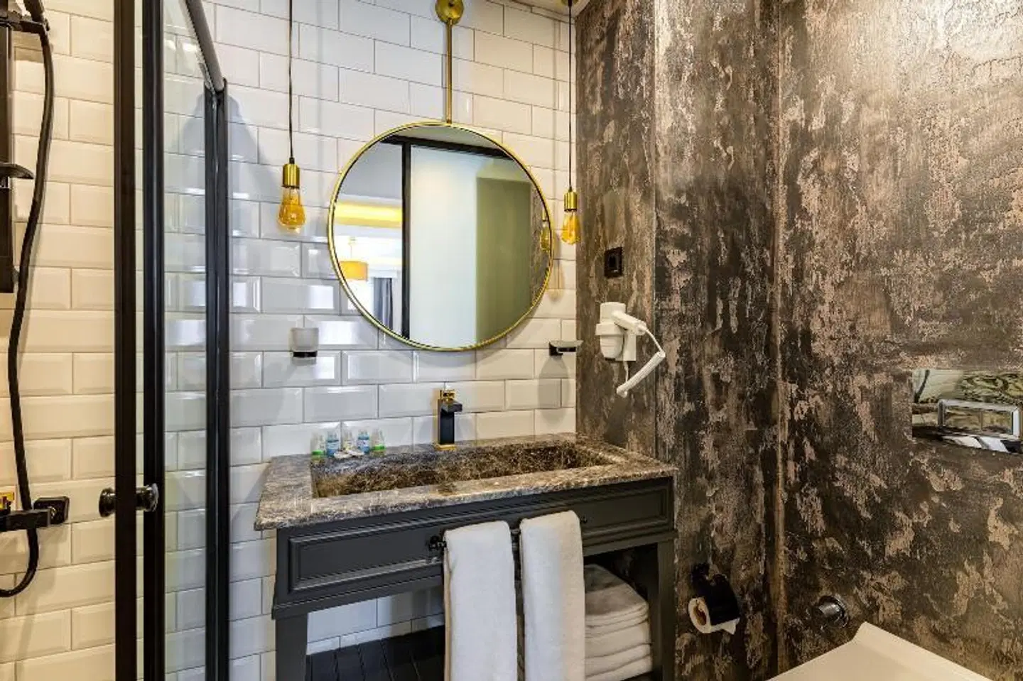 Interstar Hotel Badezimmer
