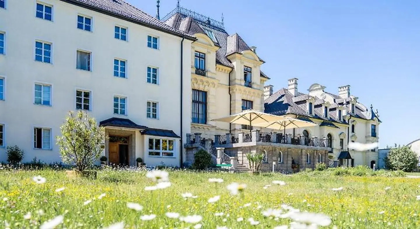 Johannes Schlössl EXTERIOR