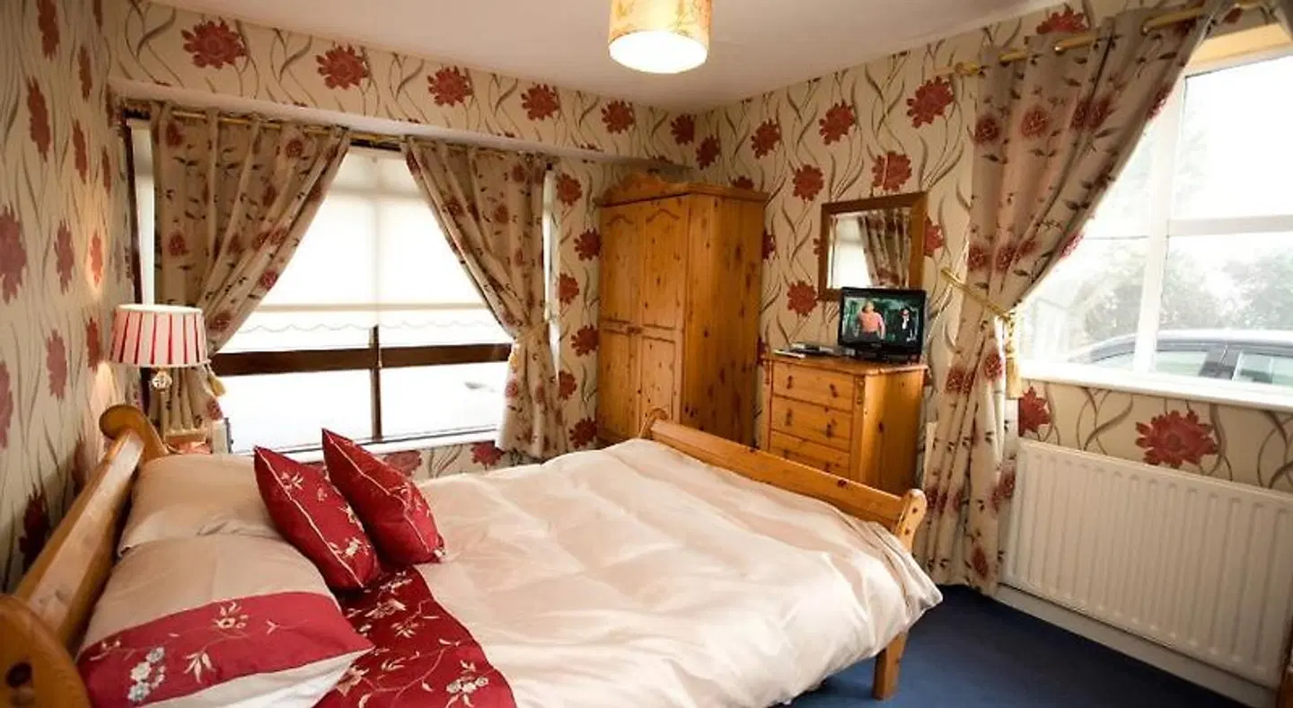 Evergreen Bed & Breakfast ROOM_EXAMPLE