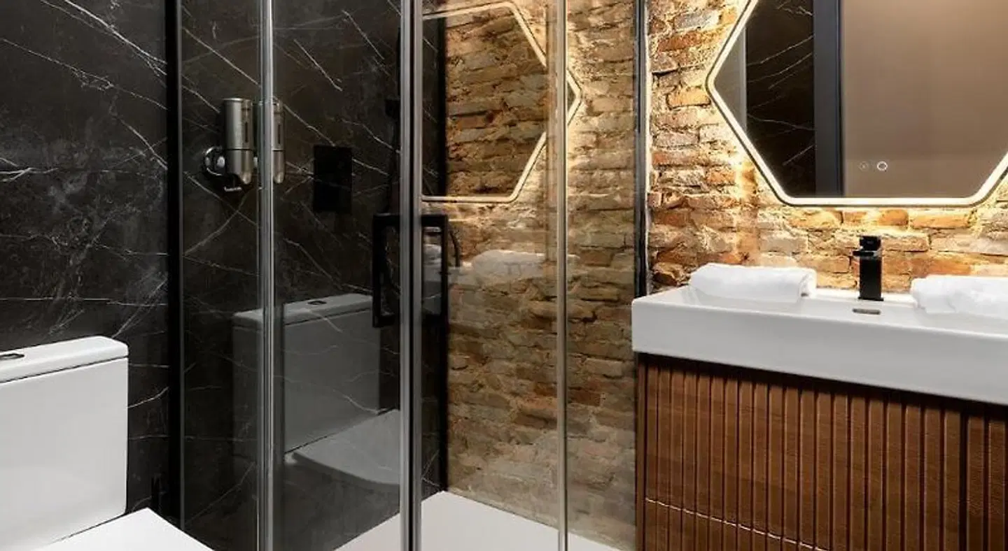 SUITE 1907 GIJON Badezimmer