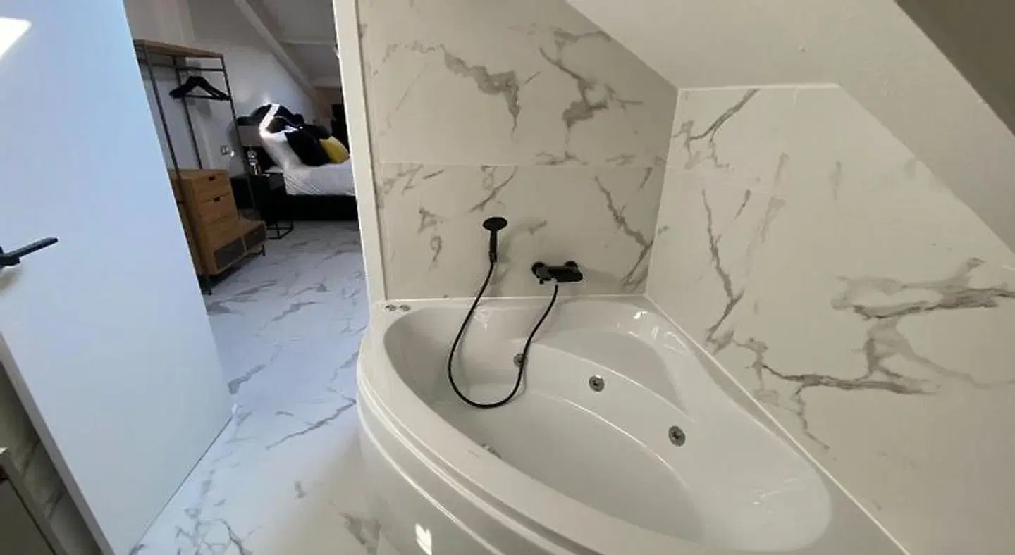 SUITE 1907 GIJON Badezimmer