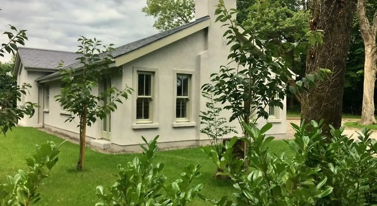 Marlfield House EXTERIOR