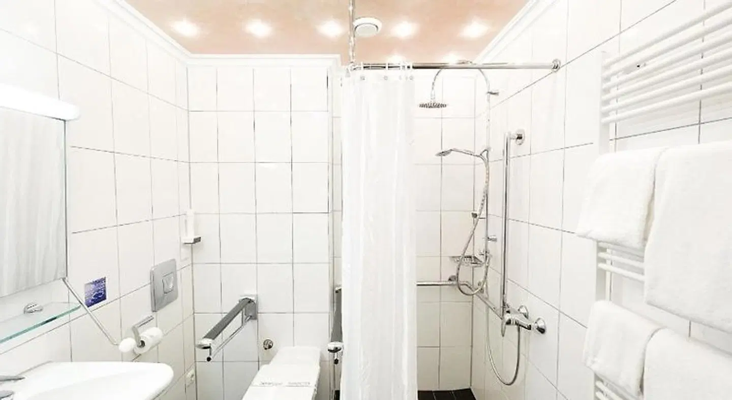 Yachthotel Chiemsee Badezimmer