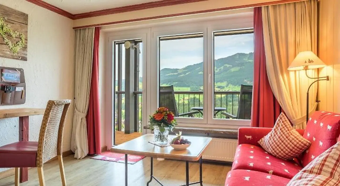 Tanneck ROOM_EXAMPLE