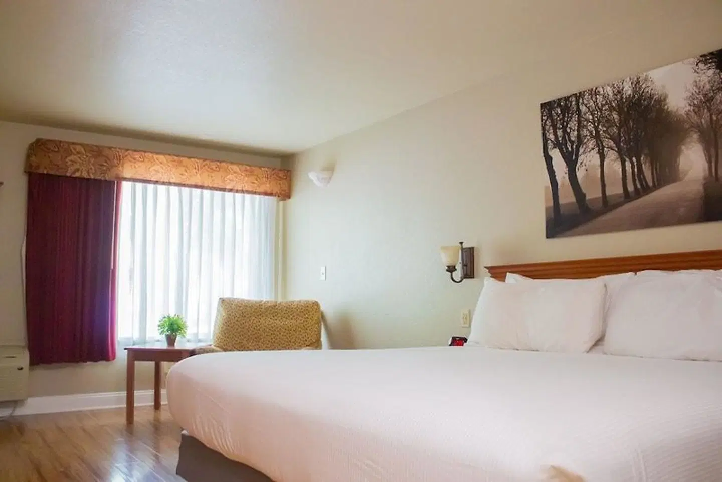 Stratford Inn ROOM_EXAMPLE