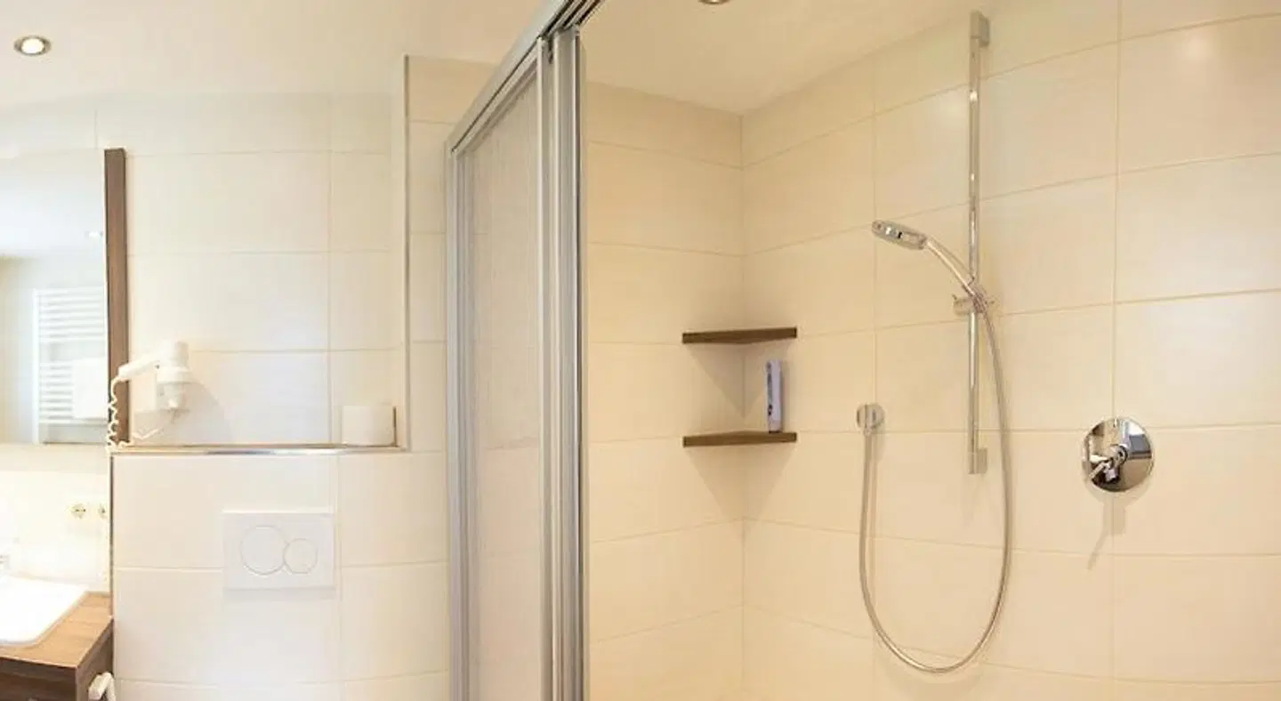 Pension Bad Gruenmoos Badezimmer