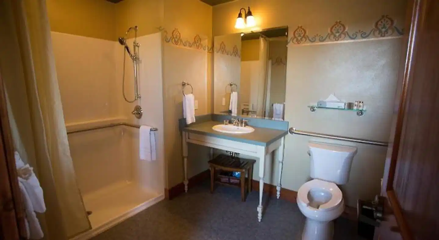 McMenamins Gearhart Hotel Badezimmer