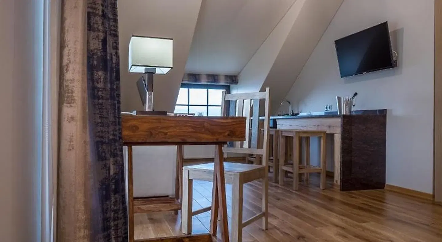 vej' ueiga ROOM_EXAMPLE