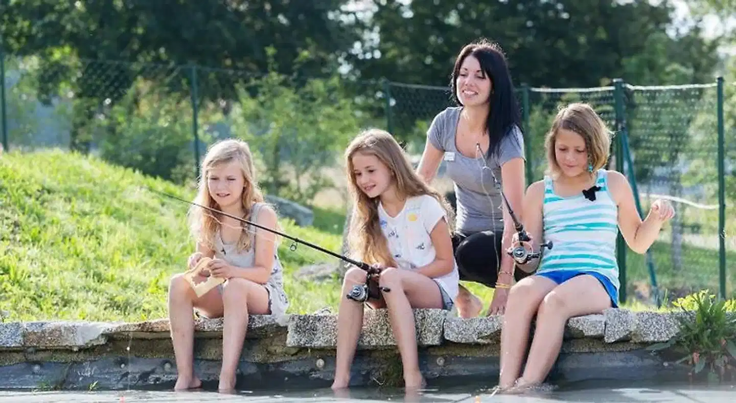 AIGO welcome family Personen