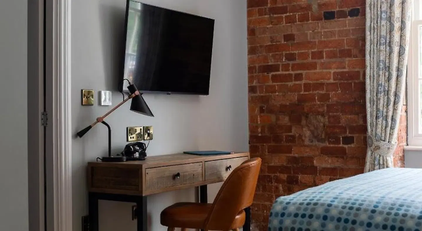 Head of the River ROOM_EXAMPLE