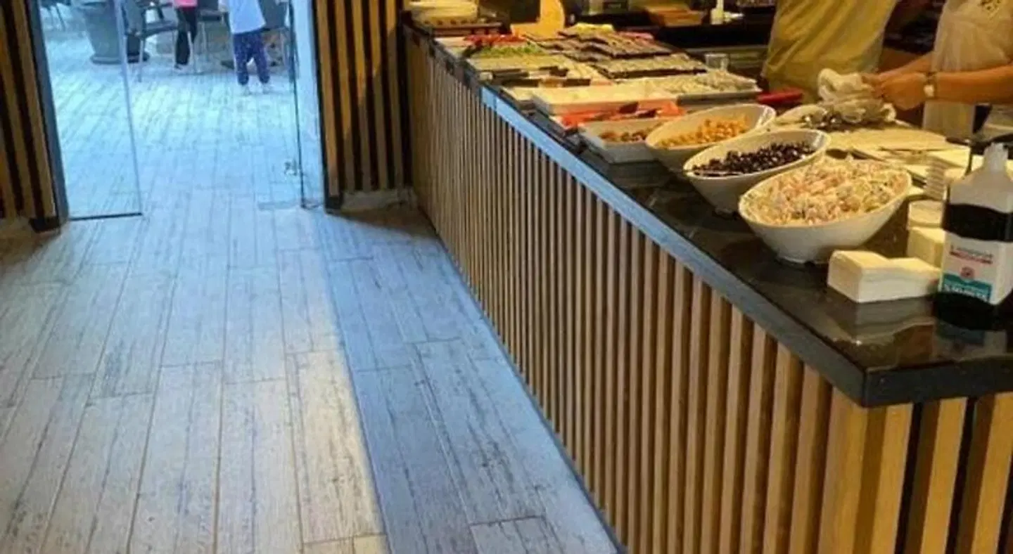 Victorious Hotel Restaurant