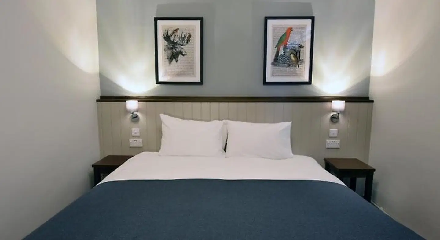 Oaklands by Greene King Inns ROOM_EXAMPLE