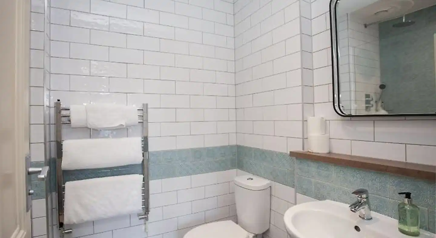 Woodborough Inn Badezimmer