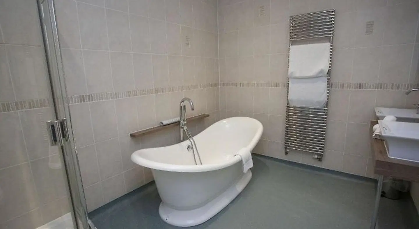 Woodborough Inn Badezimmer