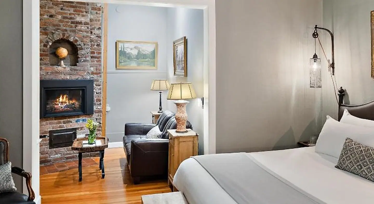 McCully House Inn ROOM_EXAMPLE
