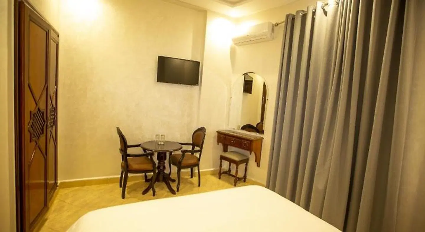 Hôtel de paris ROOM_EXAMPLE