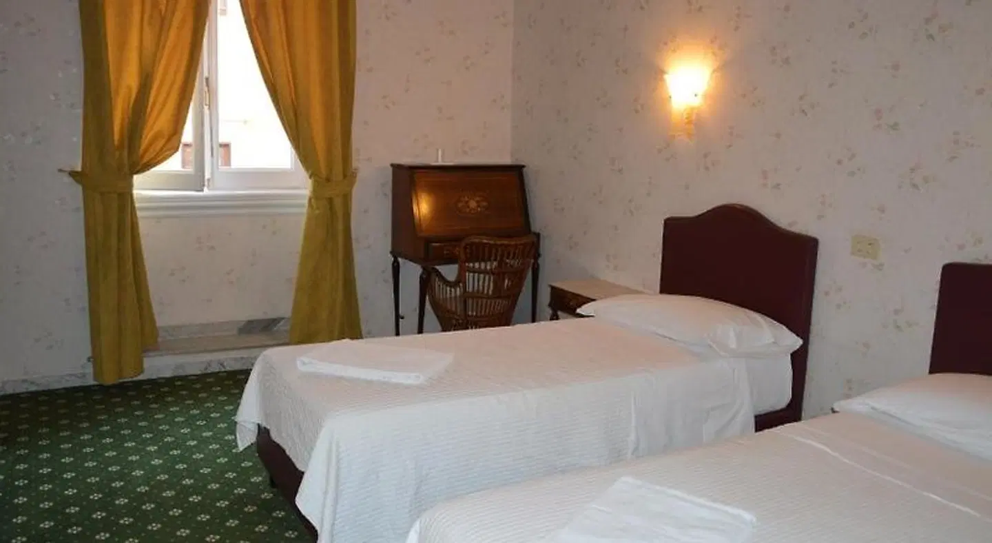 Texas ROOM_EXAMPLE