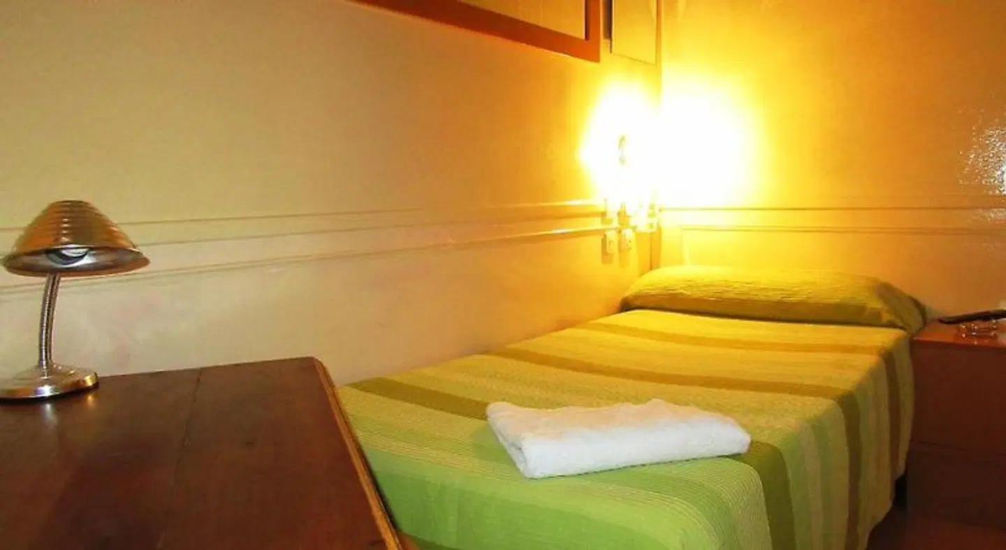 Hostal La Fontana ROOM_EXAMPLE