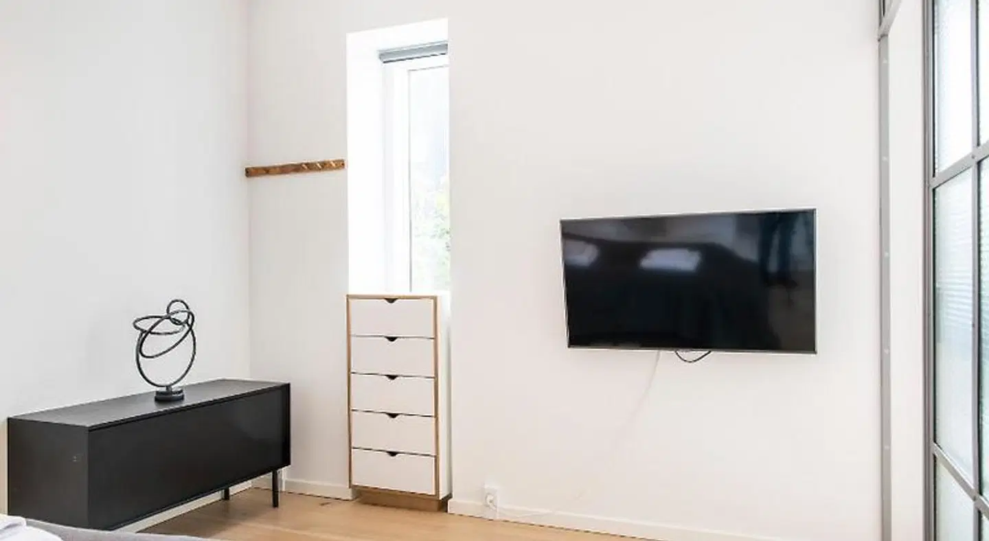 By the Beach Gardens - Into This Place ROOM_EXAMPLE