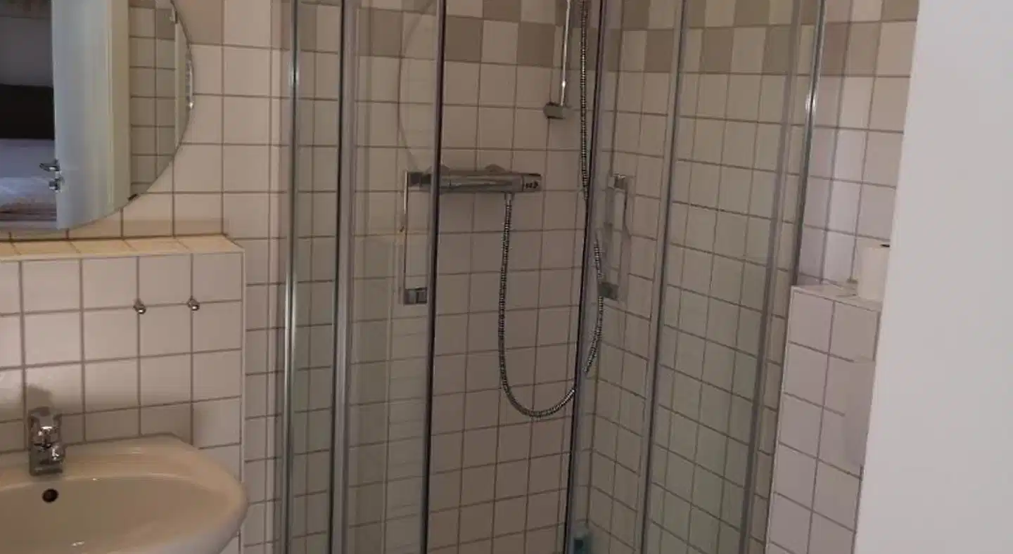 Tuniberg Restaurant Hotel Badezimmer