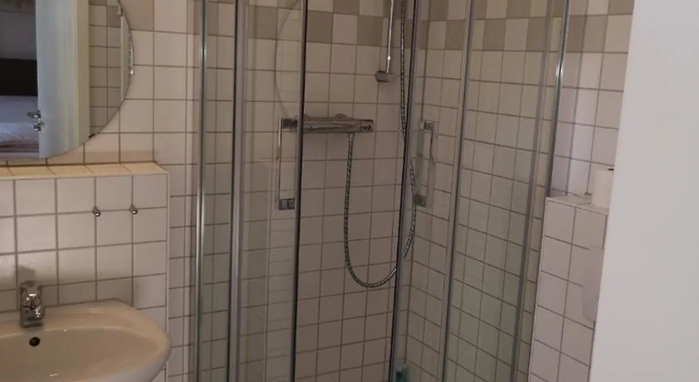 Tuniberg Restaurant Hotel Badezimmer