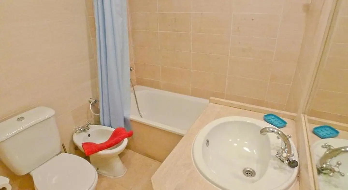 LV Premier Chiado Apartments Badezimmer